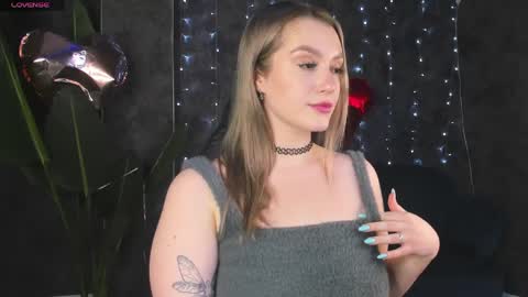 Viickie online show from March 24, 2026, 9:25 am