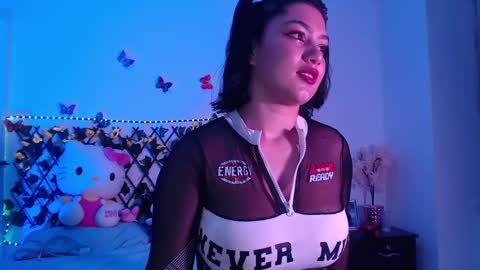 daisy_girll online show from October 8, 2025, 9:29 am