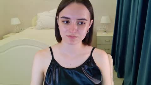 Daisy online show from June 12, 2026, 4:44 am