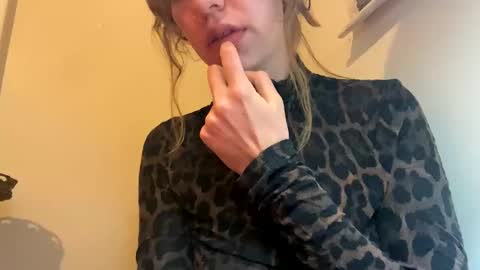 DaisyB3 online show from April 23, 2026, 7:41 am