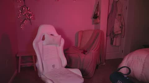 Snapshot of daisyy888 chatting on May 23, 2026, 12:27 am daisy online show from May 23, 2026, 12:27 am