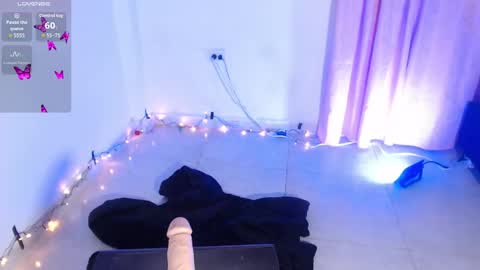 VALENTINA  online show from January 9, 2026, 3:09 am