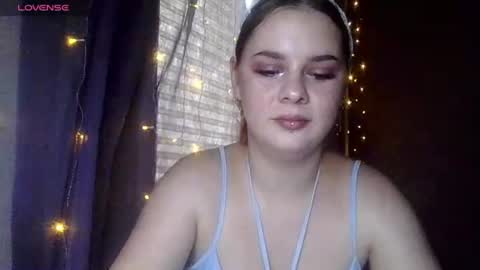 Snapshot of dakota_charm_ chatting on June 27, 2026, 10:53 am Dakota online show from June 27, 2026, 10:53 am