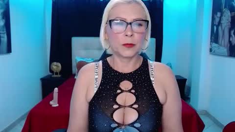 Dakota online show from September 14, 2025, 1:05 am