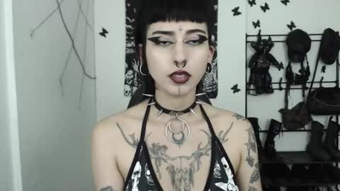 dakota online show from September 15, 2025, 4:34 am