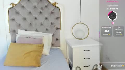 dakota lee20 online show from November 28, 2025, 12:30 pm