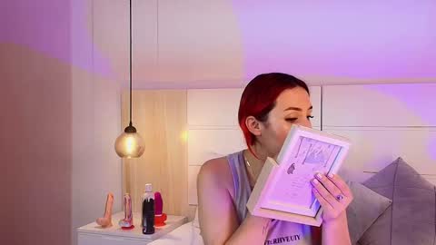 Dakota-Megan online show from October 9, 2025, 5:11 pm