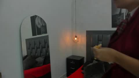 Dakota  online show from November 5, 2025, 12:27 pm