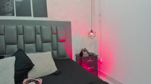 Dakota  online show from March 4, 2026, 12:33 pm