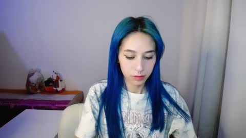 Maca online show from November 24, 2025, 10:42 pm