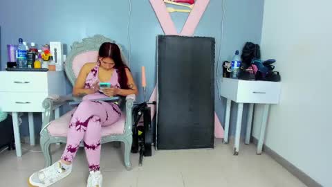  dakotha      online show from March 8, 2025, 1:14 pm