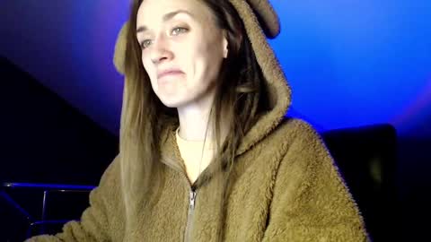 Dalia  online show from December 3, 2024, 3:11 pm