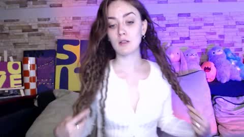 Dalia  online show from October 26, 2025, 9:26 am