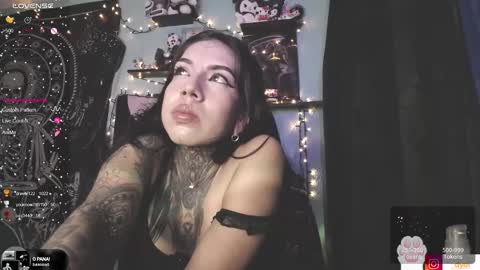 dalia_vorhees online show from December 24, 2024, 7:49 am