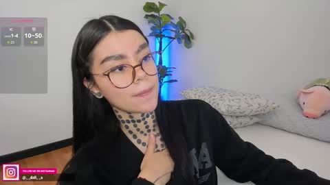 Dalia online show from September 22, 2025, 9:28 pm