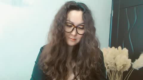 Snapshot of dalidayes chatting on December 22, 2024, 5:56 am Dali online show from December 22, 2024, 5:56 am