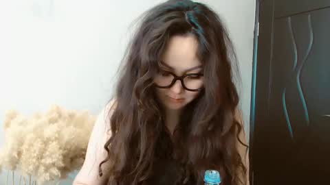 Snapshot of dalidayes chatting on January 12, 2025, 8:25 am Dali online show from January 12, 2025, 8:25 am