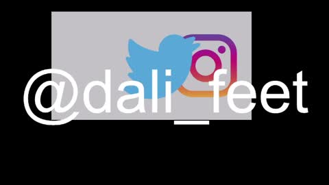 Snapshot of dalila_oficials chatting on May 1, 2026, 11:15 am online show from May 1, 2026, 11:15 am
