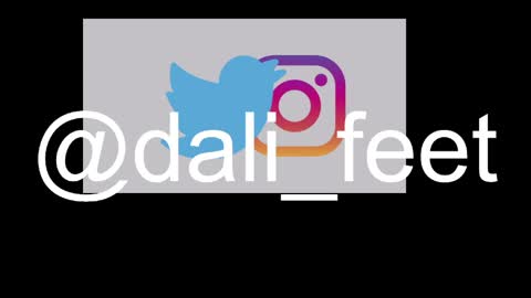 Snapshot of dalila_oficials chatting on June 2, 2026, 11:23 am online show from June 2, 2026, 11:23 am