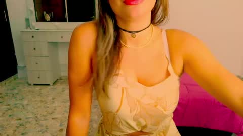 Snapshot of dalila_sexxx chatting on June 5, 2026, 3:46 am Dalila online show from June 5, 2026, 3:46 am
