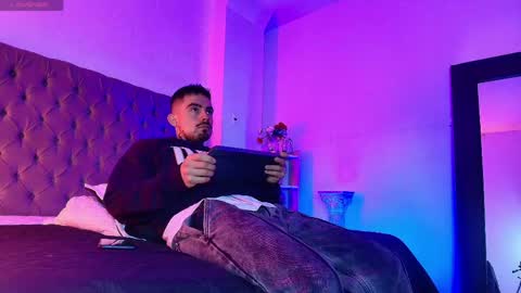 Dallas whitee online show from April 19, 2026, 12:26 pm