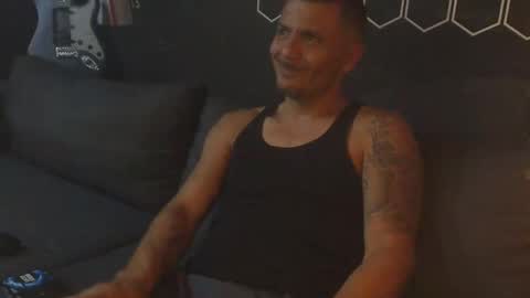 dallaslove23 online show from March 31, 2026, 7:53 am