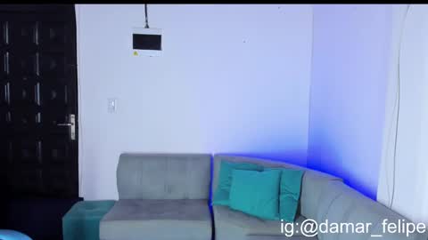 damar_felipe online show from February 23, 2025, 5:12 am