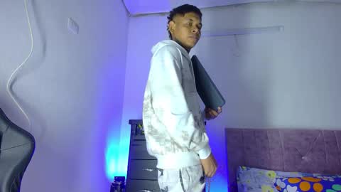 damar_felipe online show from December 17, 2025, 12:00 pm