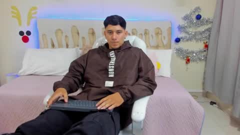 DAMIAN online show from December 21, 2024, 1:21 pm