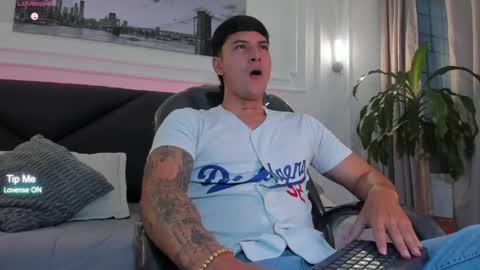 DAMIAN online show from April 8, 2026, 10:59 am