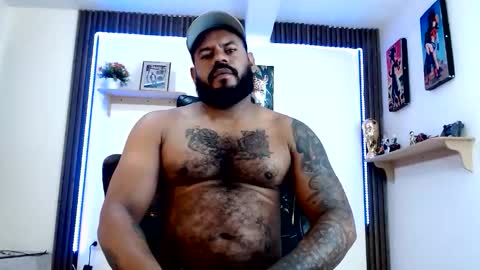 damian64436171 online show from May 19, 2026, 1:56 am