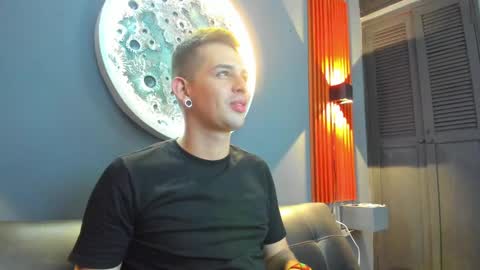 Damian Oliver online show from December 11, 2024, 1:05 am