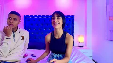 Snapshot of damian_and_roxanne chatting on February 2, 2026, 12:48 pm DAMIAN AND ROXANNE. online show from February 2, 2026, 12:48 pm