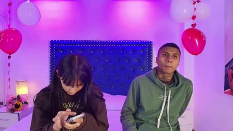 Snapshot of damian_and_roxanne chatting on February 14, 2026, 12:35 pm DAMIAN AND ROXANNE. online show from February 14, 2026, 12:35 pm