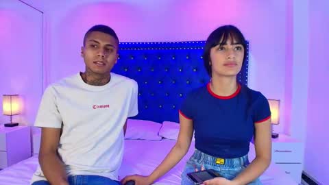 Snapshot of damian_and_roxanne chatting on February 23, 2026, 12:24 pm DAMIAN AND ROXANNE. online show from February 23, 2026, 12:24 pm