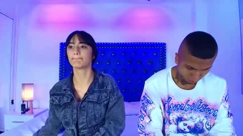 Snapshot of damian_and_roxanne chatting on February 26, 2026, 12:37 pm DAMIAN AND ROXANNE. online show from February 26, 2026, 12:37 pm