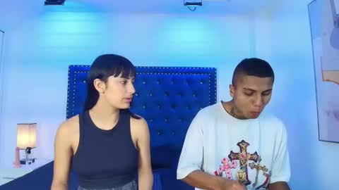 Snapshot of damian_and_roxanne chatting on March 6, 2026, 12:56 pm DAMIAN AND ROXANNE. online show from March 6, 2026, 12:56 pm