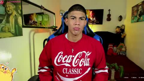 Snapshot of damian_latinxxx chatting on April 26, 2026, 3:04 am Damian online show from April 26, 2026, 3:04 am