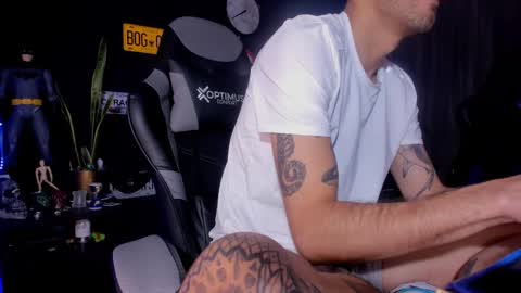 Daamiancox online show from March 7, 2025, 7:27 pm