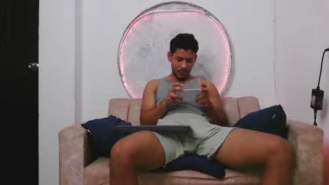 instagram damiannreed. online show from June 23, 2026, 11:03 pm