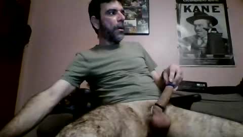 Snapshot of damianour chatting on April 25, 2026, 6:27 pm damianour online show from April 25, 2026, 6:27 pm