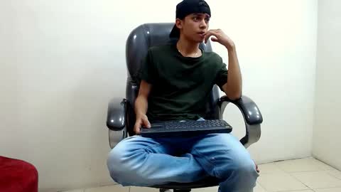 LIAM online show from October 1, 2025, 7:20 pm