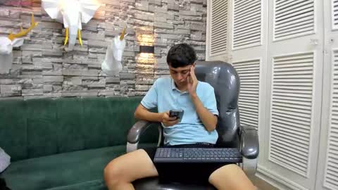 LIAM online show from November 22, 2025, 6:51 pm