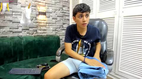 LIAM online show from December 2, 2025, 5:30 pm