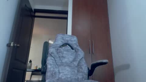 dammuscle online show from February 18, 2026, 4:47 pm