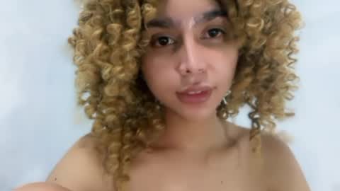 damnperfectxx online show from April 24, 2026, 2:41 pm