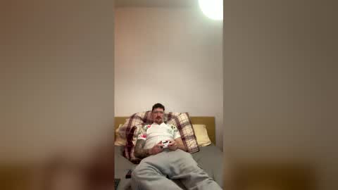 damo111694 online show from February 25, 2026, 10:08 pm