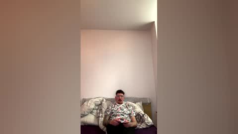 damo111694 online show from March 22, 2026, 8:12 pm