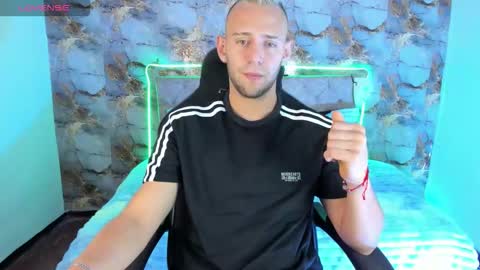 Snapshot of damon_baker0 chatting on February 16, 2026, 2:46 pm Damon bakert online show from February 16, 2026, 2:46 pm