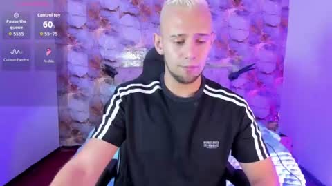 Snapshot of damon_baker0 chatting on June 26, 2026, 7:18 pm Damon bakert online show from June 26, 2026, 7:18 pm